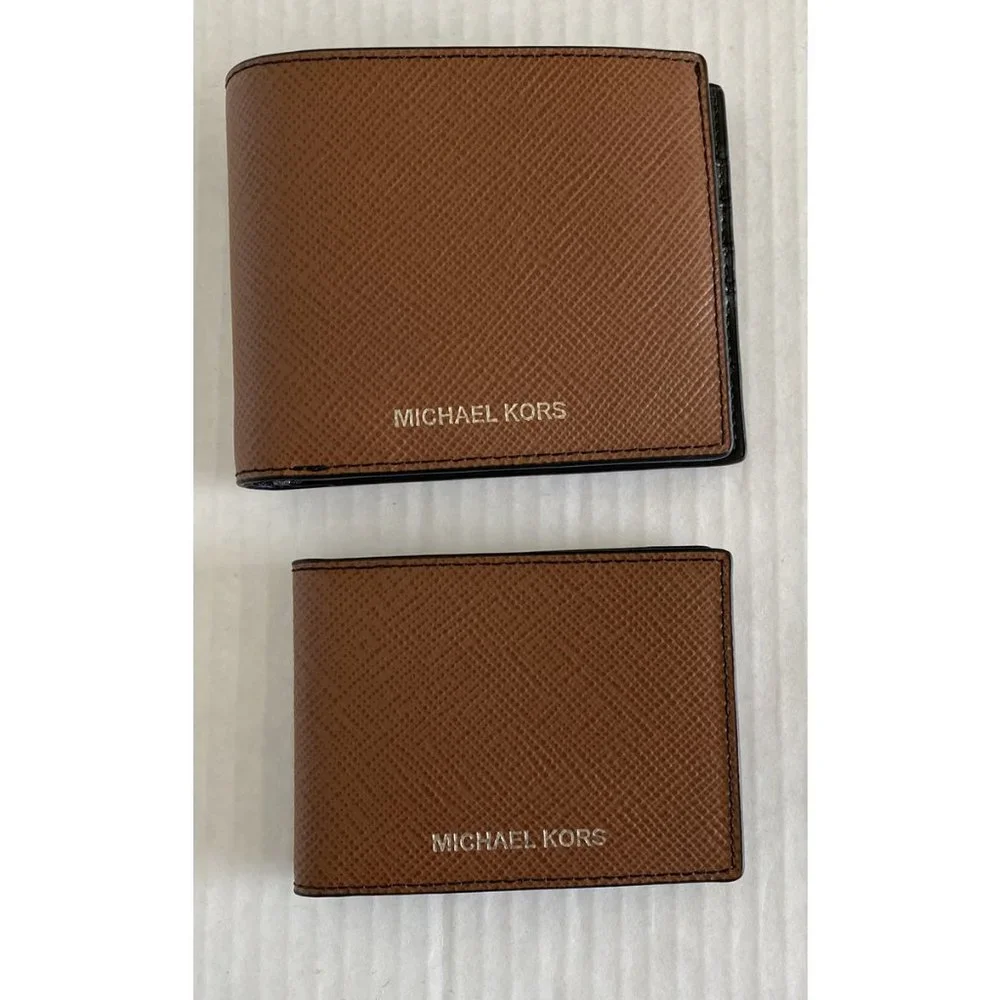 New Michael Kors Harrison Men's Billfold wallet with Passcase Leather Luggage